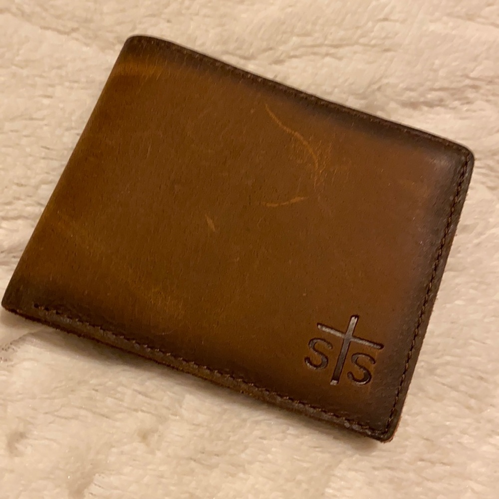 STS Ranchwear distressed bi-fold wallet